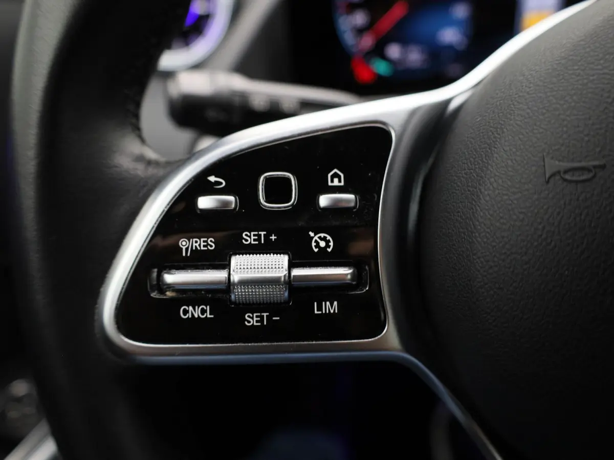 250 Luxury Line 67 kWh