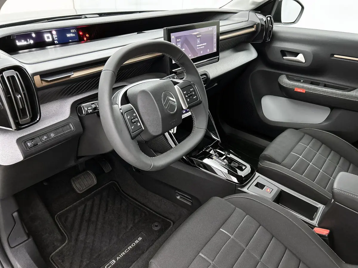 SUV Plus Hybrid 7p. 145pk Automaat | 7 zitplaatsen | Lage kilometerstand | Navigatie via draadloze Apple Carplay / Android Auto | Achteruitrijcamera | Climate Control | Cruise Control | Park