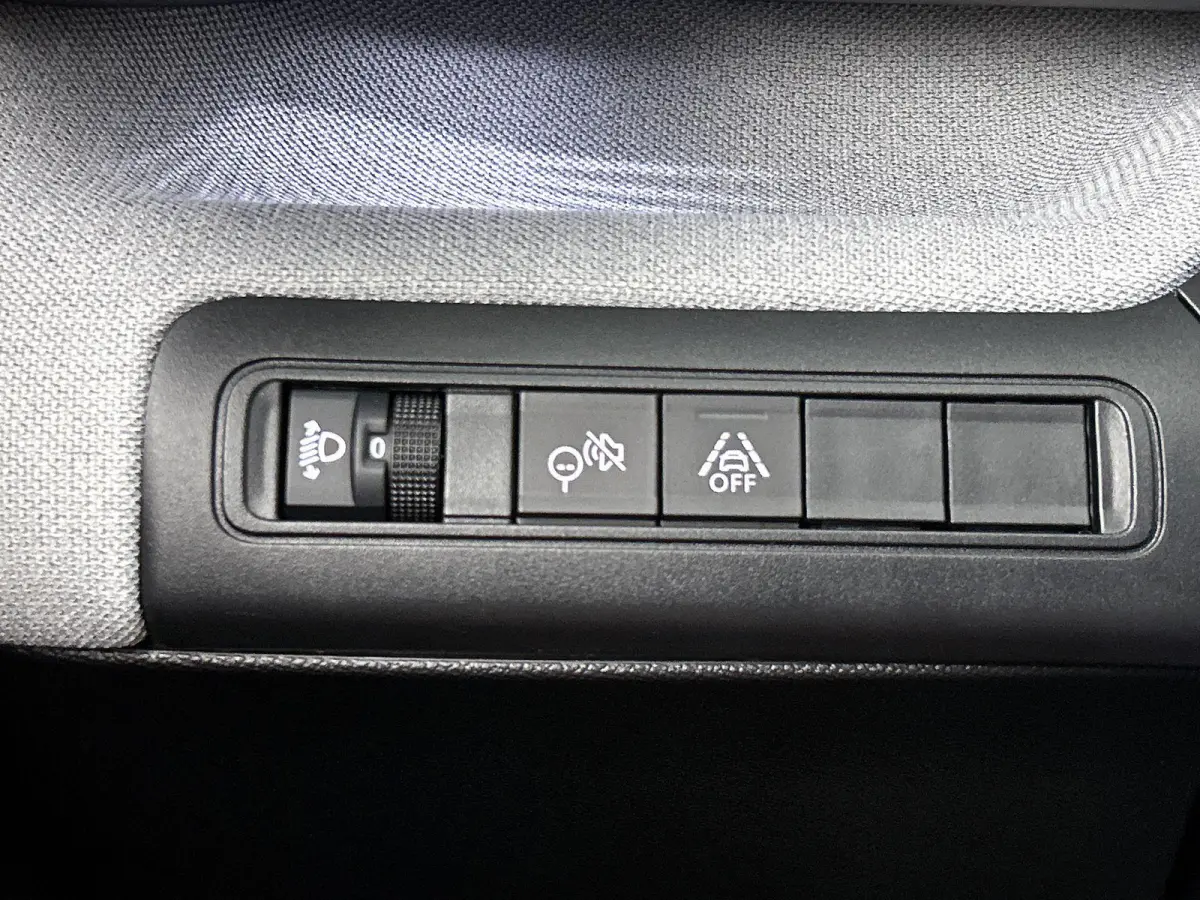 SUV Plus Hybrid 7p. 145pk Automaat | 7 zitplaatsen | Lage kilometerstand | Navigatie via draadloze Apple Carplay / Android Auto | Achteruitrijcamera | Climate Control | Cruise Control | Park