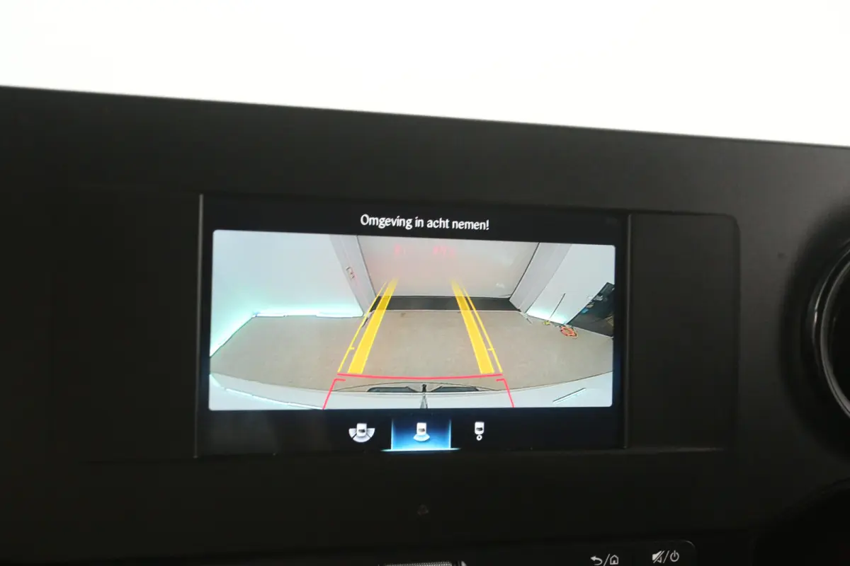 215 CDI L2H2 | Automaat | Airco | Cruise | Camera | Carplay | 3 Zits | 2xSchuifdeur | Trekhaak