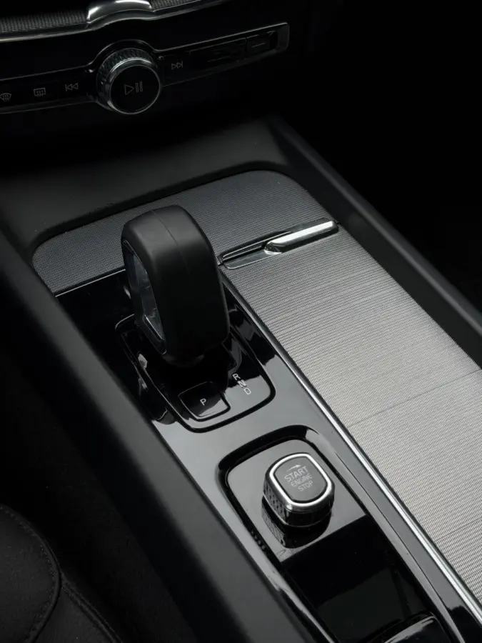 2.0 T6 Plug-in hybrid AWD Inscription Pano, Leer, LM..