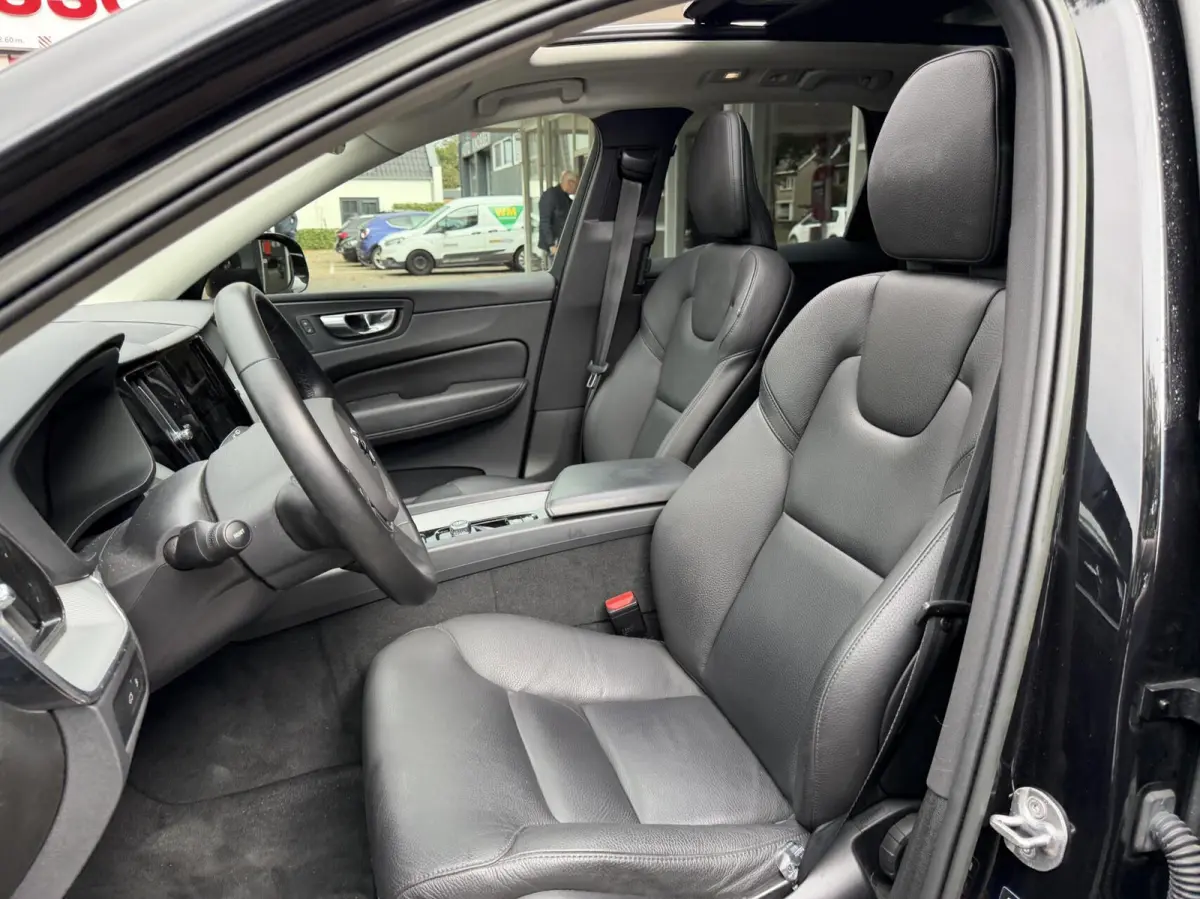 2.0 T6 Plug-in hybrid AWD Inscription Pano, Leer, LM..