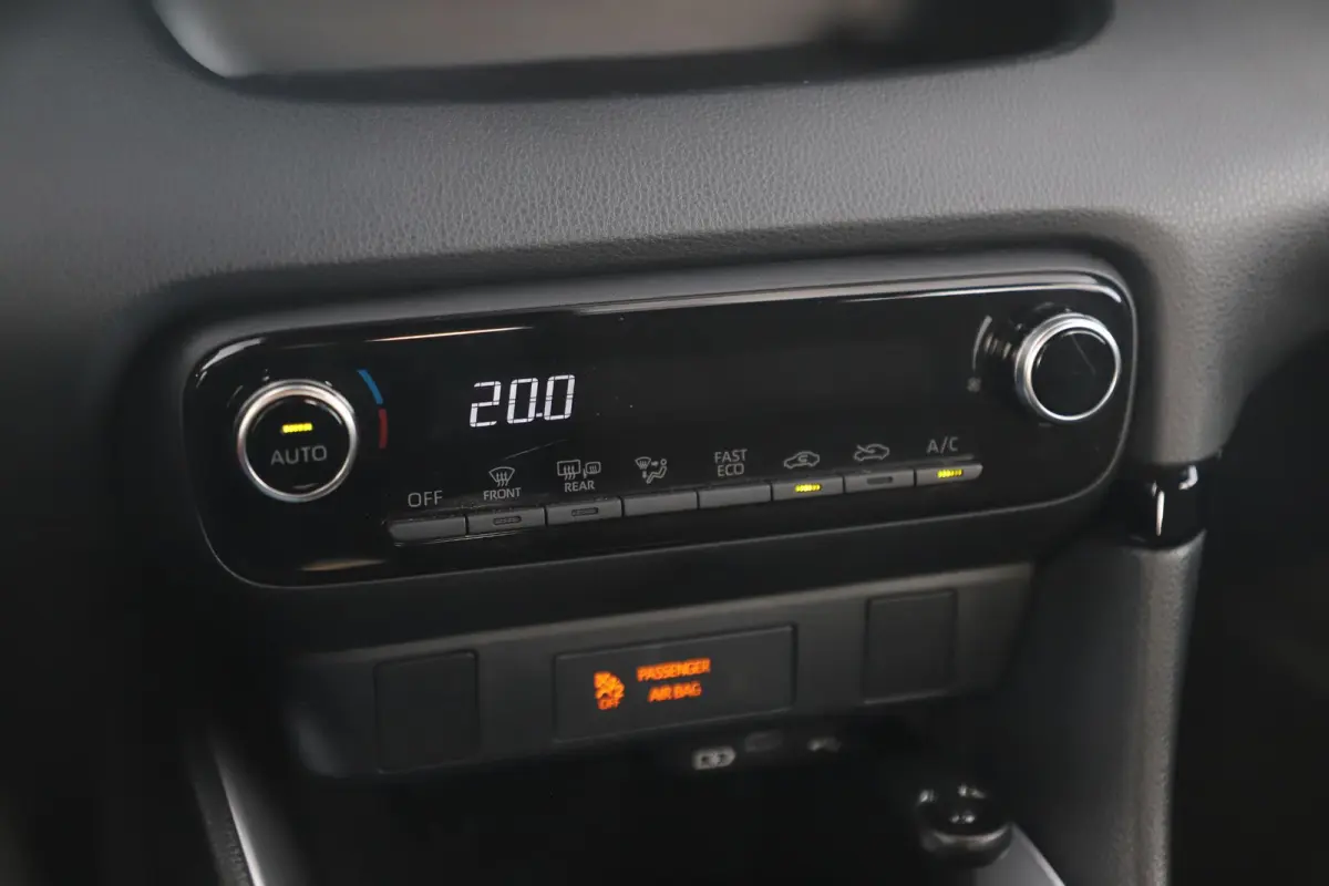 1.5 Hybrid 115 Active Automaat LMV Navigatie Achteruitrijcamera Carplay Android Climate Cruise Control