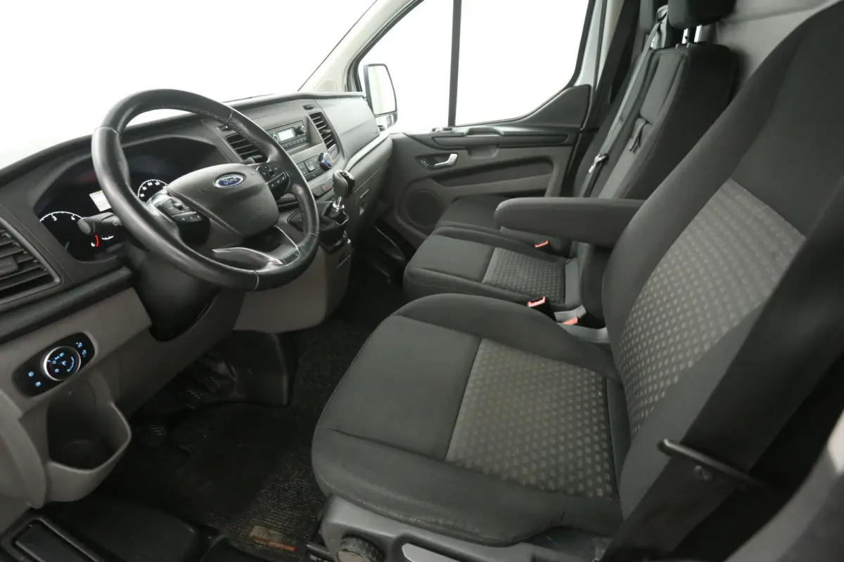 2.0 TDCI L2H1 | Airco | Cruise | 3 Zits | Trekhaak | 2xSchuifdeur | Imperiaal | Parkeersens.