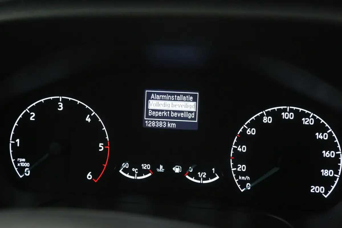 2.0 TDCI L2H1 | Airco | Cruise | 3 Zits | Trekhaak | 2xSchuifdeur | Imperiaal | Parkeersens.