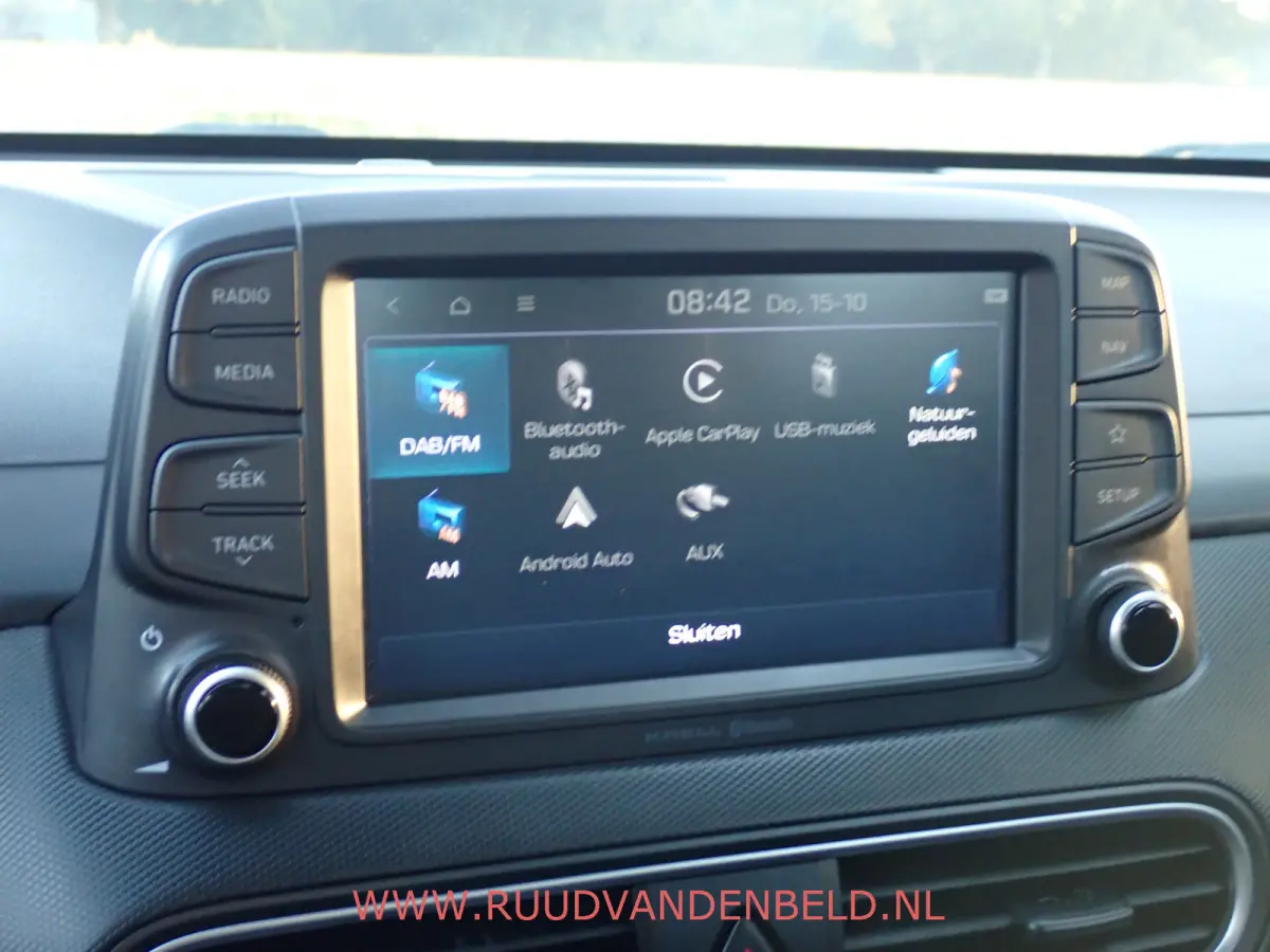 1.0T PLUS-PACK / CARPLAY / CRUISE / CAMERA / PDC