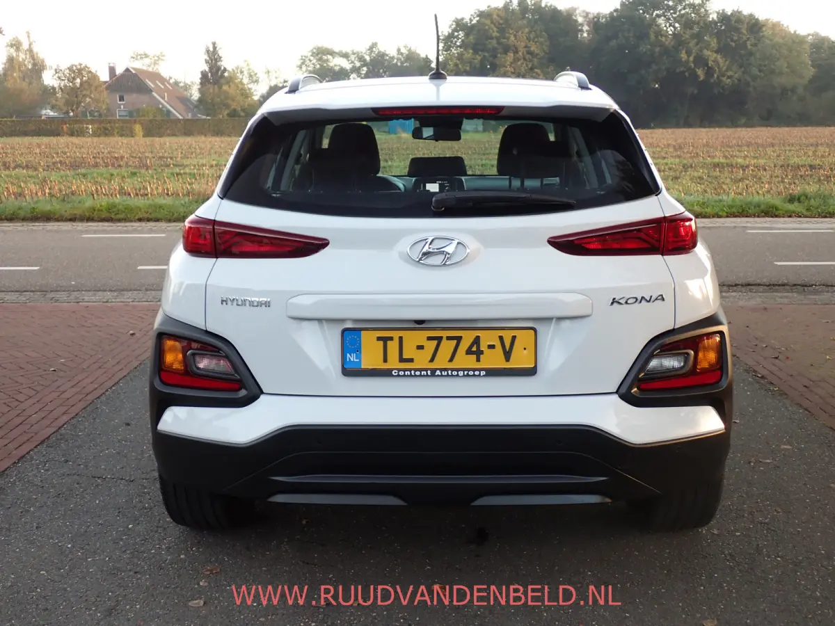 1.0T PLUS-PACK / CARPLAY / CRUISE / CAMERA / PDC