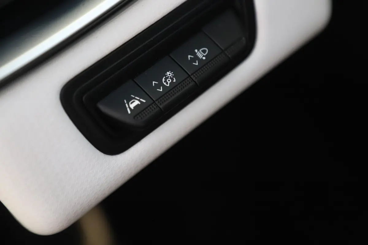 1.0 TCe 90 Techno Half Leder LMV Navigatie Carplay Achteruitrijcamera Carplay Android Climate Cruise Sfeerverlichting
