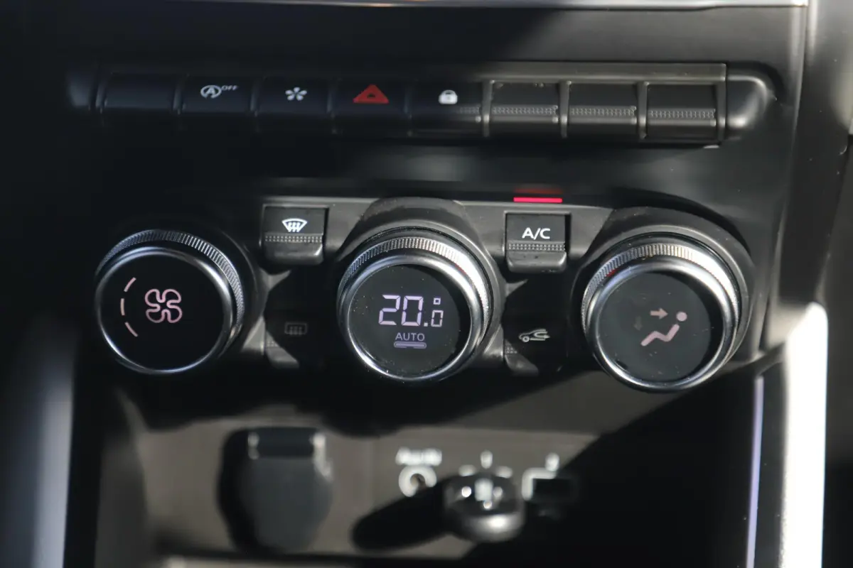 1.0 TCe 90 Techno Half Leder LMV Navigatie Carplay Achteruitrijcamera Carplay Android Climate Cruise Sfeerverlichting