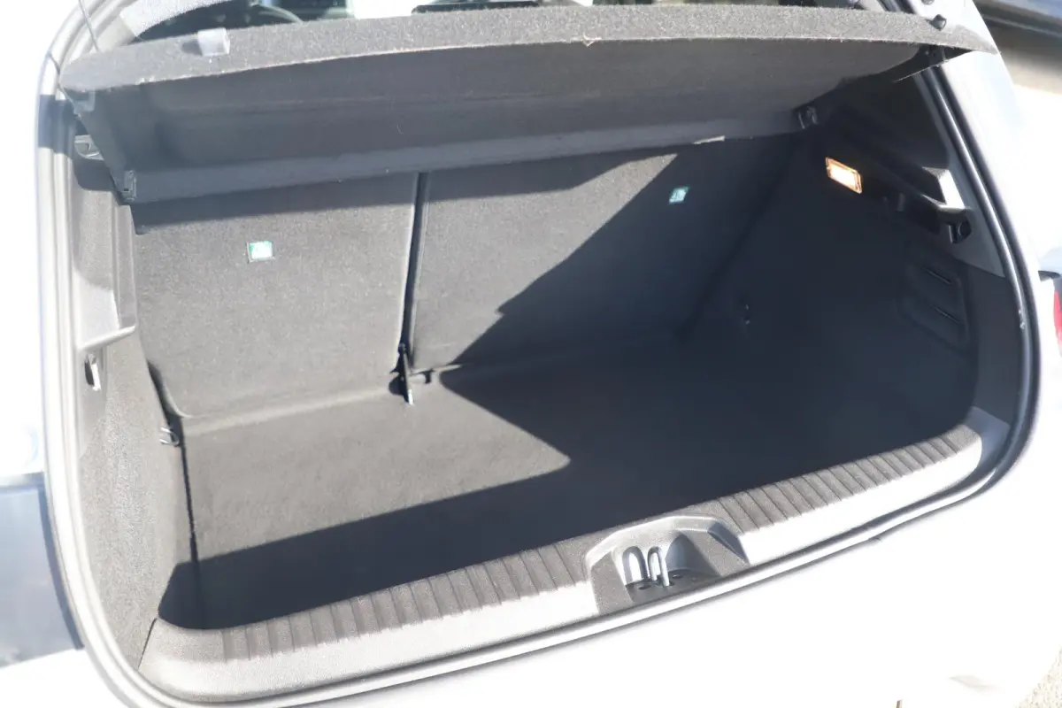 1.0 TCe 90 Techno Half Leder LMV Navigatie Carplay Achteruitrijcamera Carplay Android Climate Cruise Sfeerverlichting