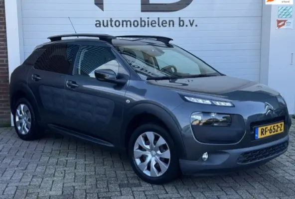 1.2 Feel - Dealer onderhouden - LED - Navi