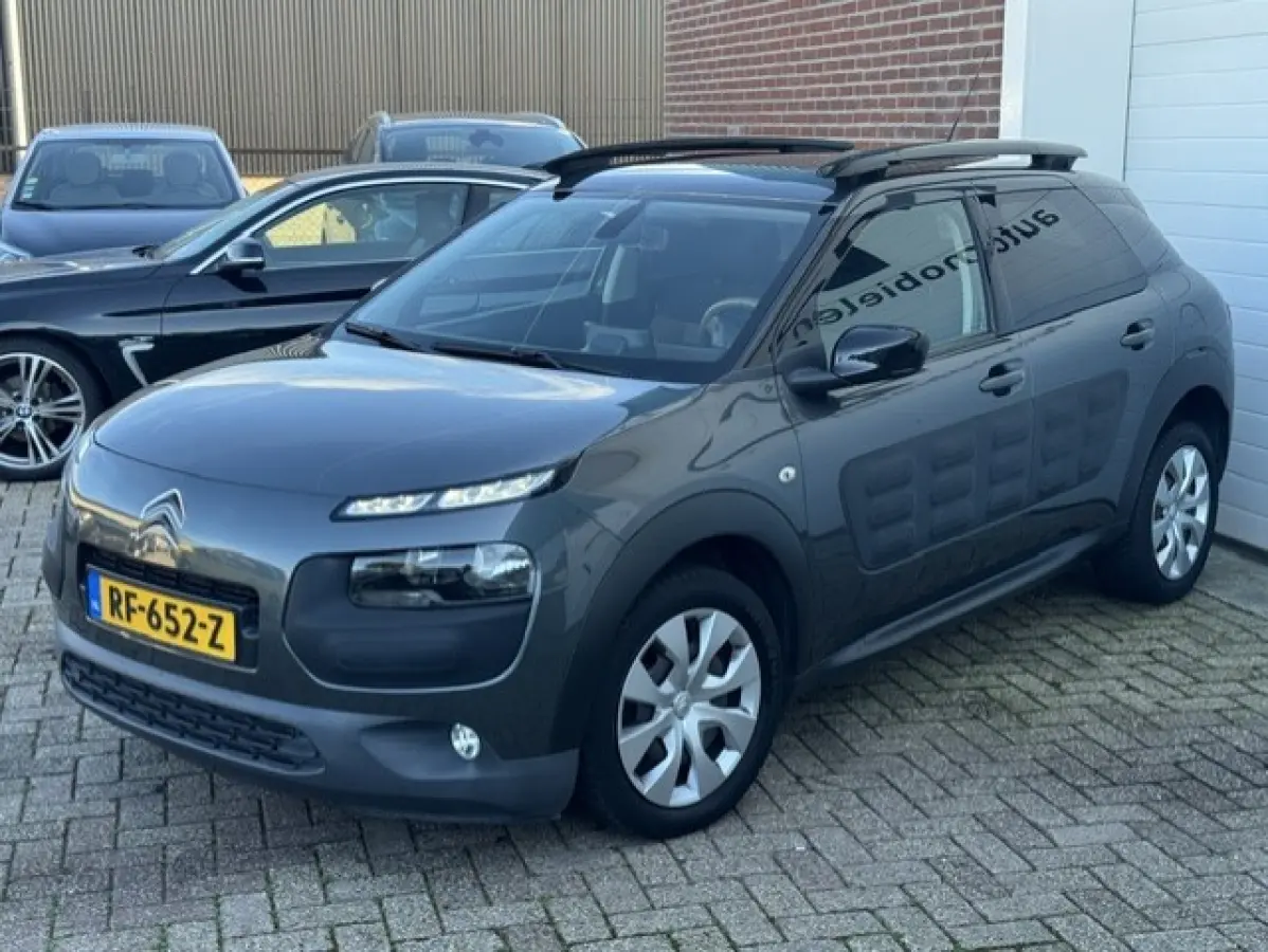 1.2 Feel - Dealer onderhouden - LED - Navi