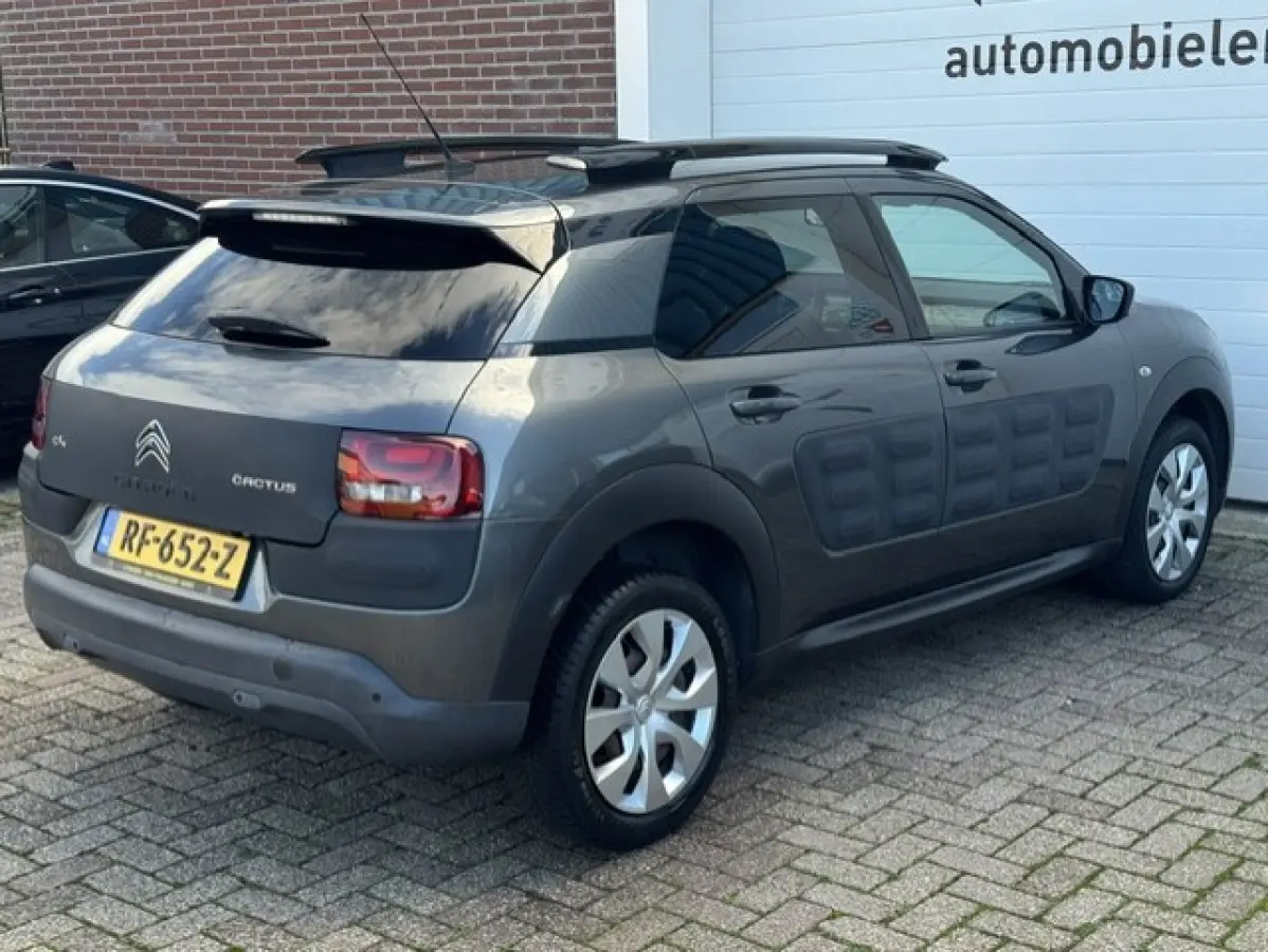 1.2 Feel - Dealer onderhouden - LED - Navi