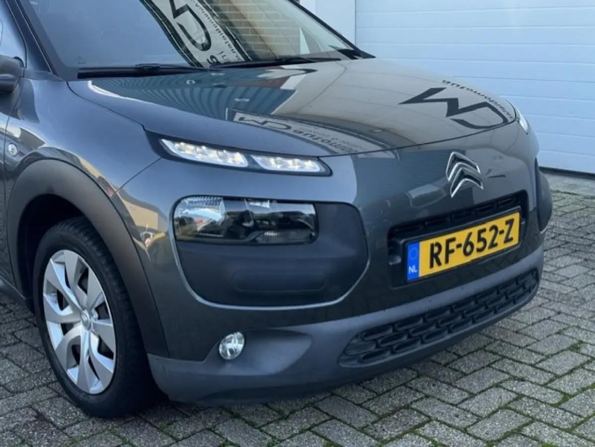 1.2 Feel - Dealer onderhouden - LED - Navi