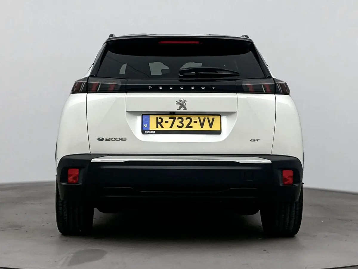 SUV EV GT Pack 50 kWh 136pk | Accu 96% | Navigatie | Achteruitrijcamera | Full Led koplampen | Sportstoelen Leder/Alcantara | 3D Cockpit | Keyless | Parkeersensoren v+a | Adaptieve Cruise Co