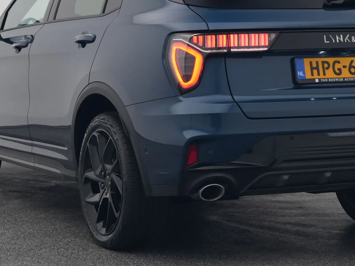 1.5 Plug-in Hybrid | 360° | ZWARTE HEMEL | STUURVERWARMING | NLD AUTO