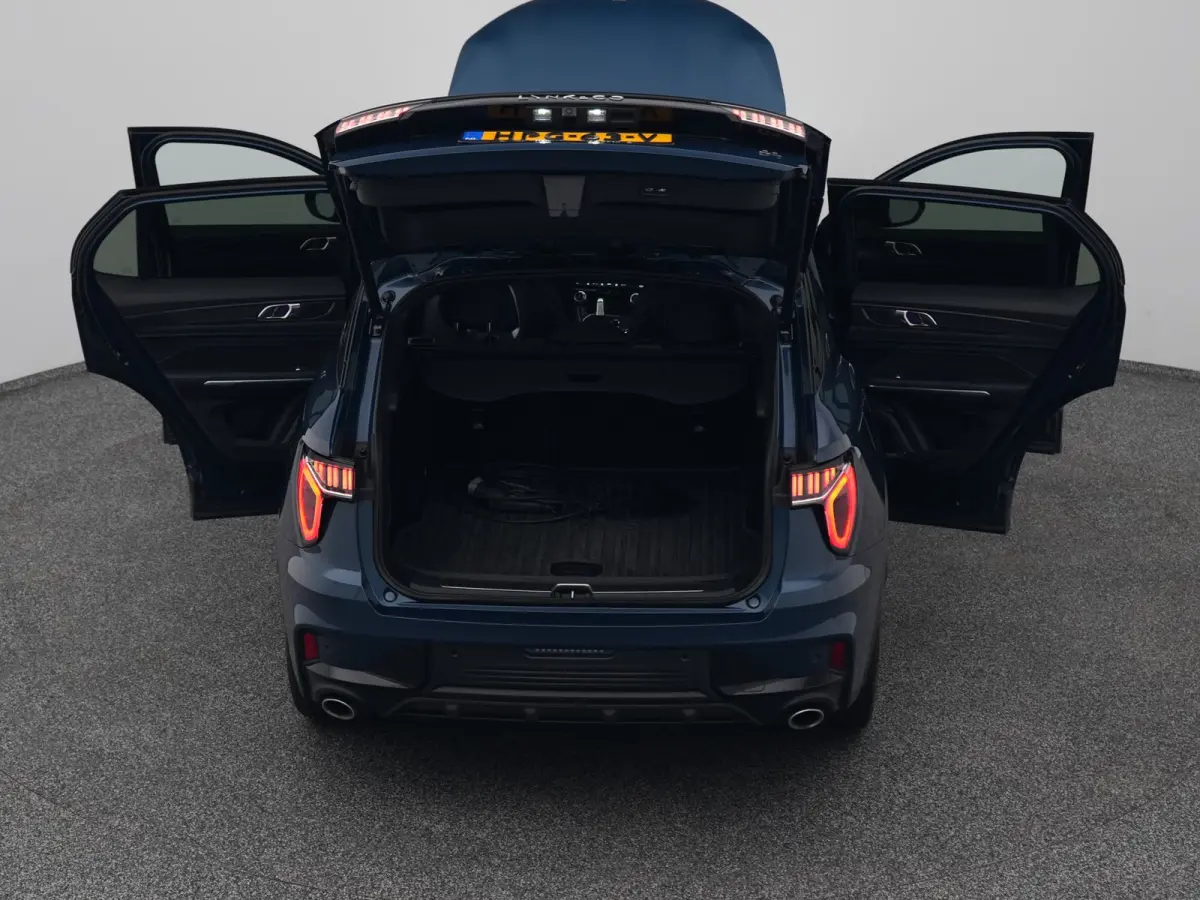 1.5 Plug-in Hybrid | 360° | ZWARTE HEMEL | STUURVERWARMING | NLD AUTO
