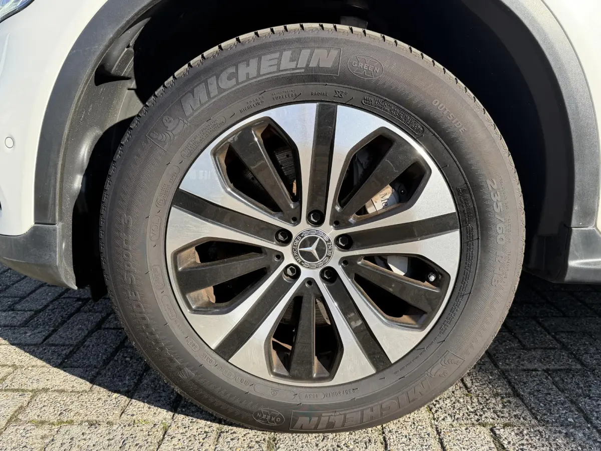4MATIC Premium 18"/Panoramadak/Burmester/Leder/Head-up/Keyless/Stoelverwarming v+a/Matrix LED/360 camera/Apple Carplay & Android Auto