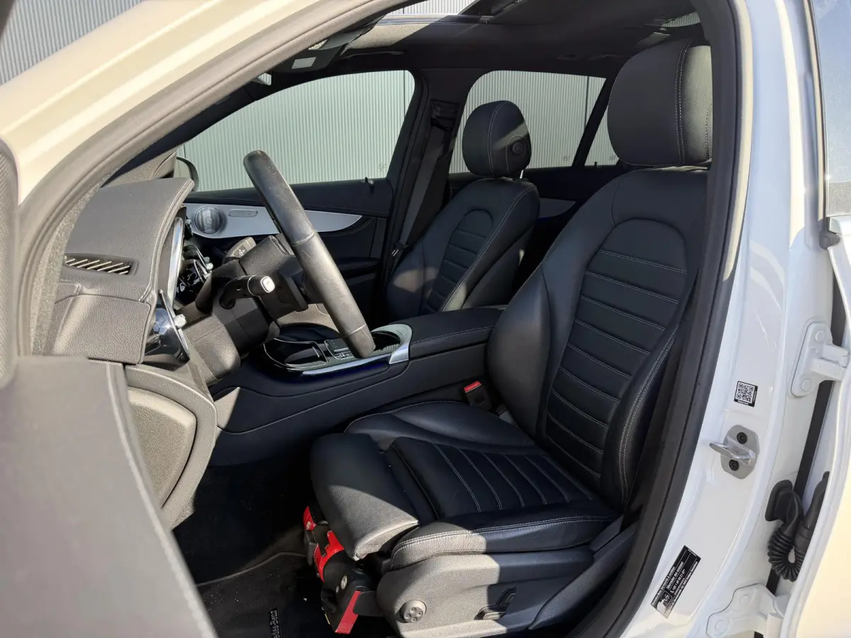 4MATIC Premium 18"/Panoramadak/Burmester/Leder/Head-up/Keyless/Stoelverwarming v+a/Matrix LED/360 camera/Apple Carplay & Android Auto