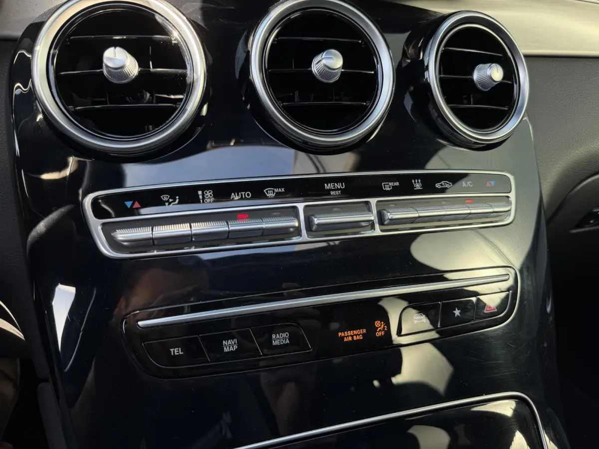 4MATIC Premium 18"/Panoramadak/Burmester/Leder/Head-up/Keyless/Stoelverwarming v+a/Matrix LED/360 camera/Apple Carplay & Android Auto