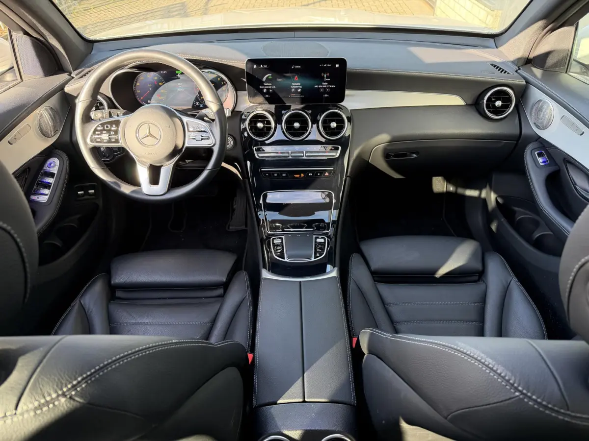 4MATIC Premium 18"/Panoramadak/Burmester/Leder/Head-up/Keyless/Stoelverwarming v+a/Matrix LED/360 camera/Apple Carplay & Android Auto
