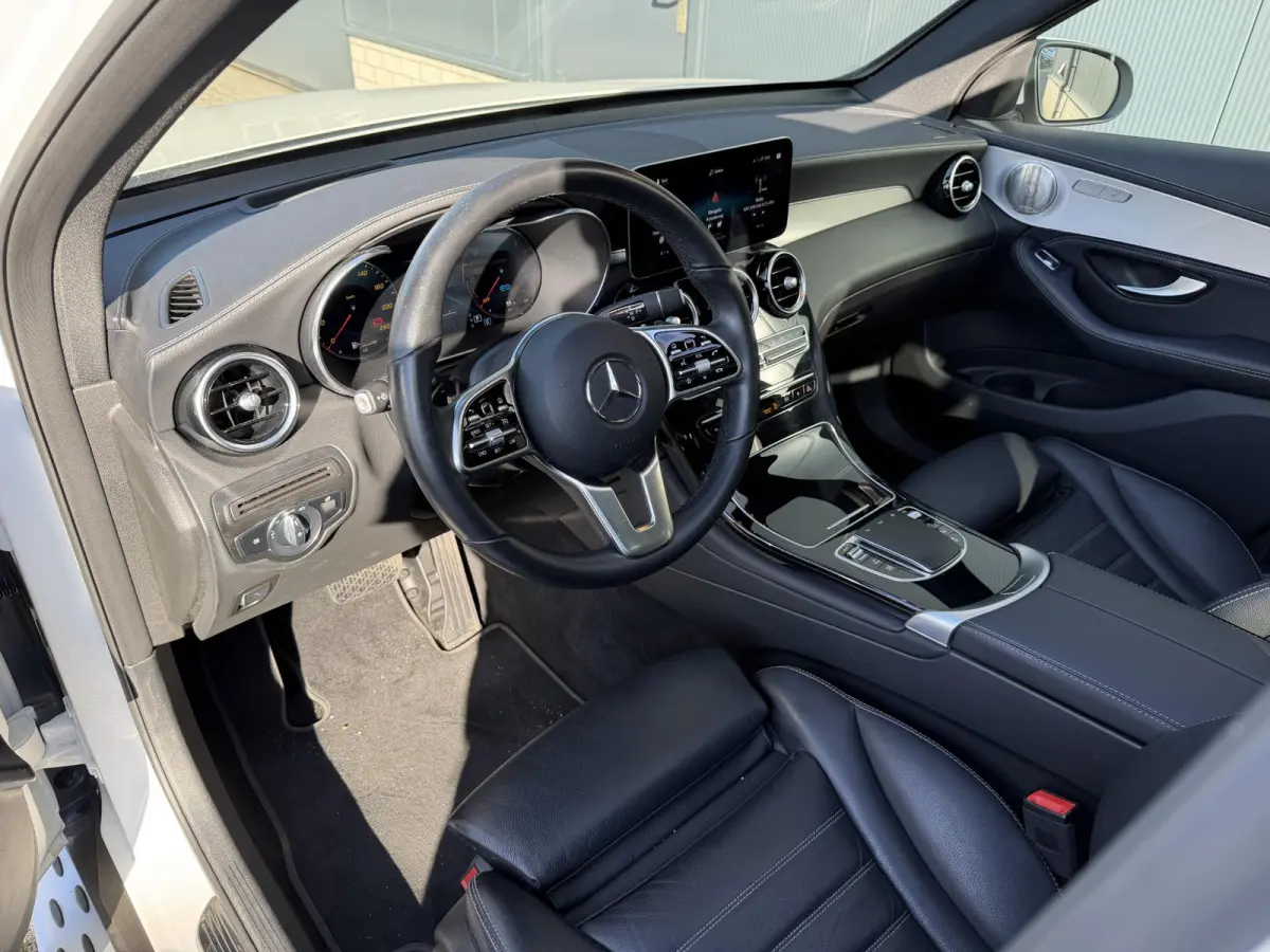 4MATIC Premium 18"/Panoramadak/Burmester/Leder/Head-up/Keyless/Stoelverwarming v+a/Matrix LED/360 camera/Apple Carplay & Android Auto