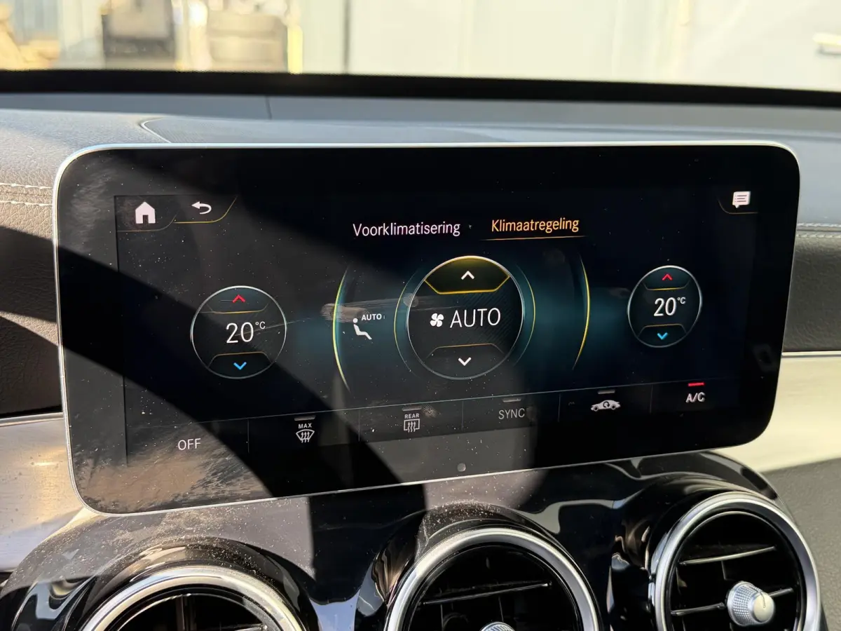 4MATIC Premium 18"/Panoramadak/Burmester/Leder/Head-up/Keyless/Stoelverwarming v+a/Matrix LED/360 camera/Apple Carplay & Android Auto