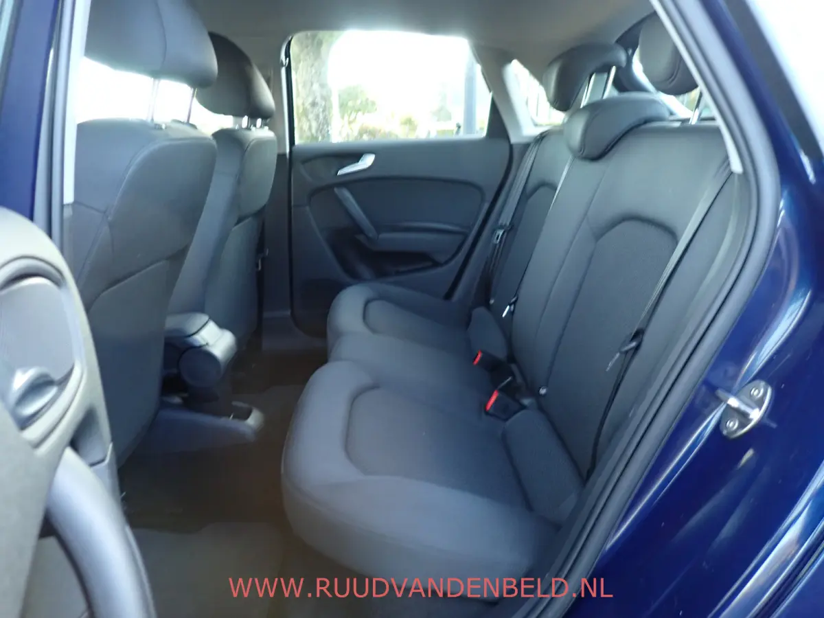 1.0TFSI 5-DEURS // AIRCO / CRUISE / BLUETOOTH