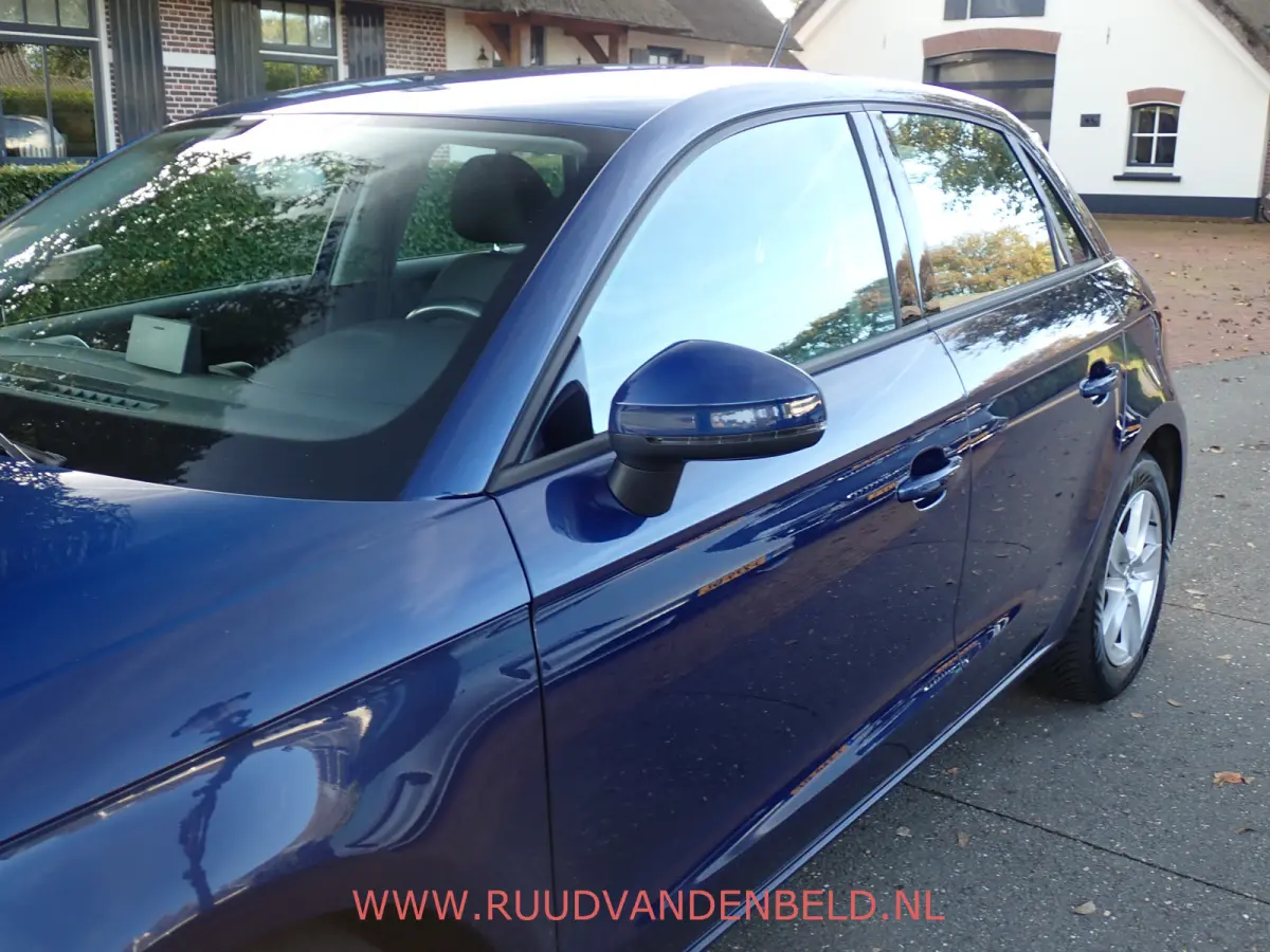 1.0TFSI 5-DEURS // AIRCO / CRUISE / BLUETOOTH