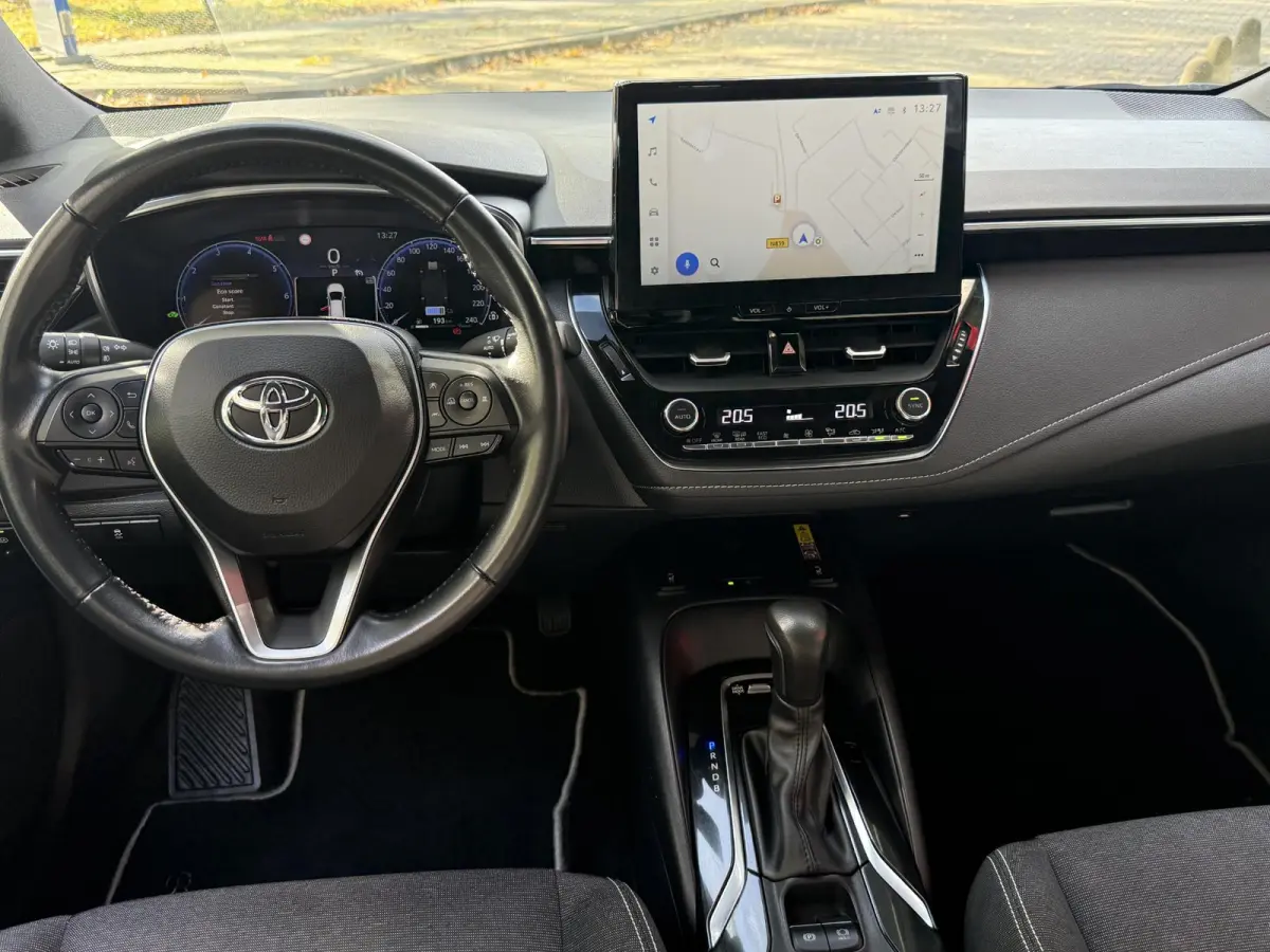 1.8 Hybrid | PDC + Camera|Climate control |Stoelverwarming | LM Velgen | Apple Carplay/Android Auto |