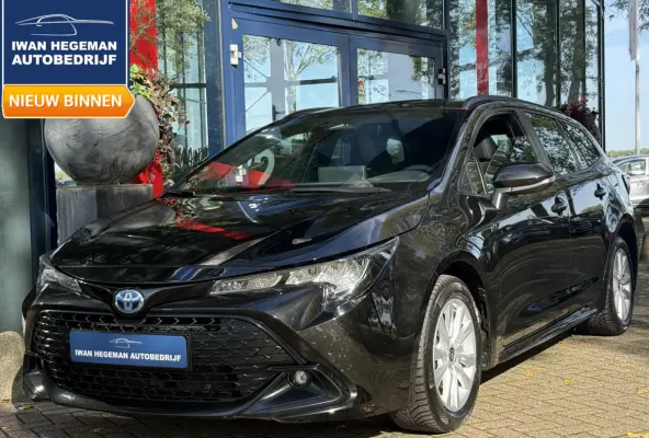 1.8 Hybrid | PDC + Camera|Climate control |Stoelverwarming | LM Velgen | Apple Carplay/Android Auto |