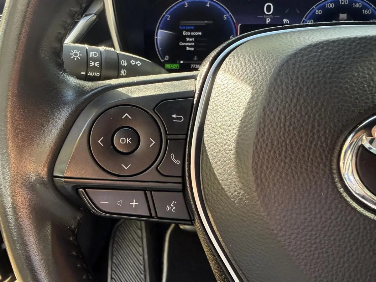 1.8 Hybrid | PDC + Camera|Climate control |Stoelverwarming | LM Velgen | Apple Carplay/Android Auto |