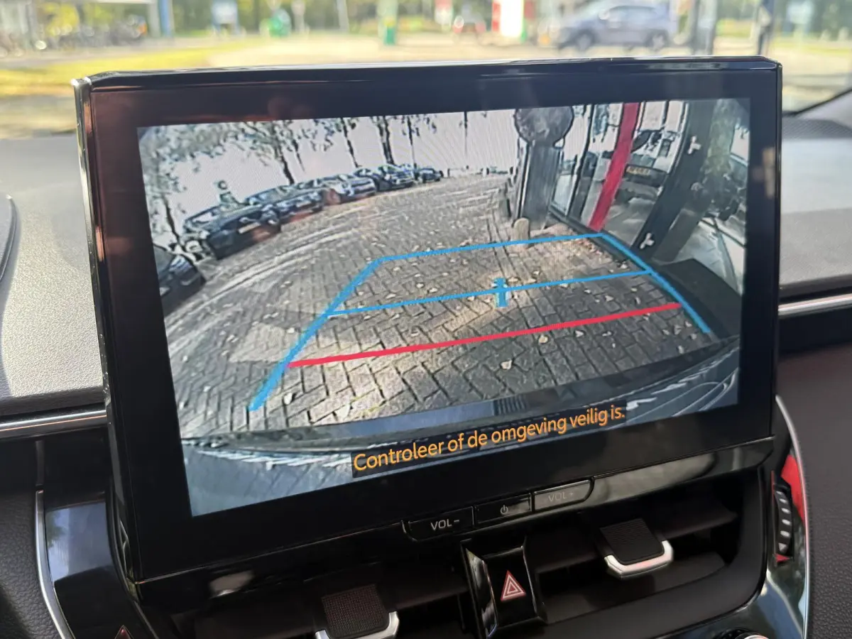 1.8 Hybrid | PDC + Camera|Climate control |Stoelverwarming | LM Velgen | Apple Carplay/Android Auto |