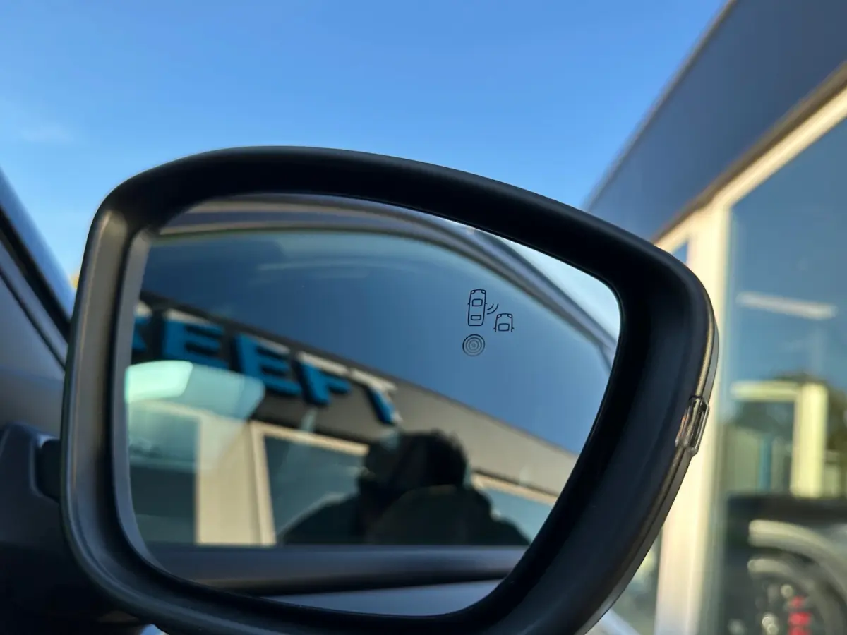 1.2 PureTech Allure App connect | Camera