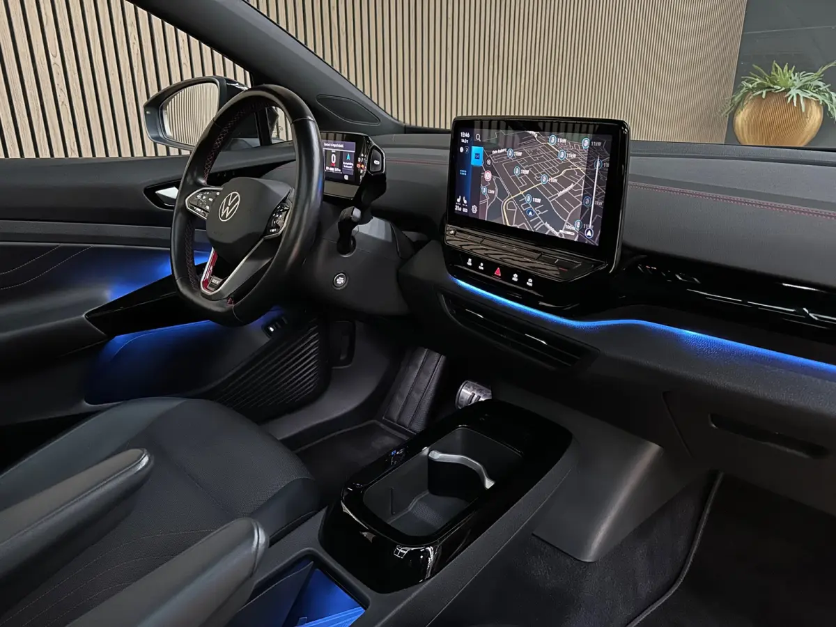 GTX 4Motion 77 kWh 299PK - Pano - HeadUp