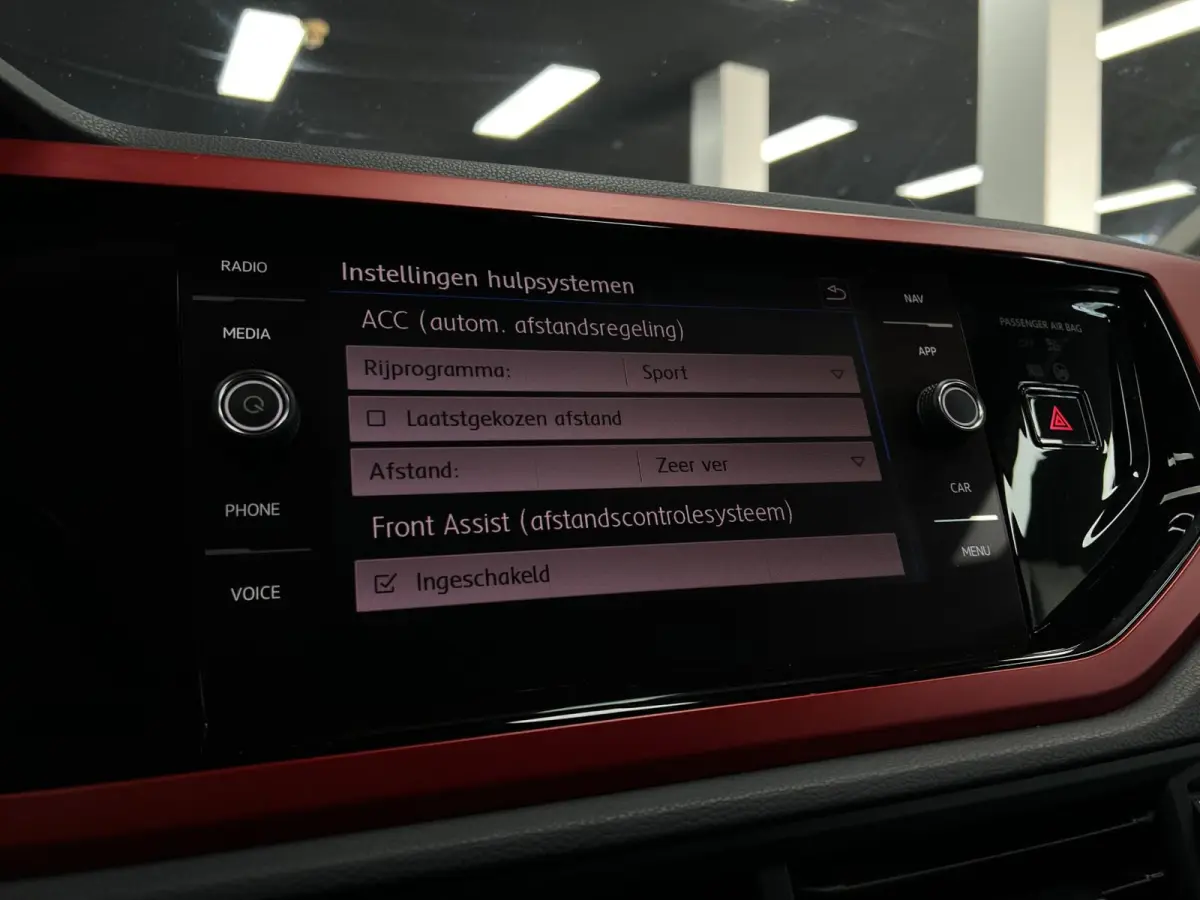 1.0 TSI R-Line |Virtual |ACC |BEATS | 116PK|