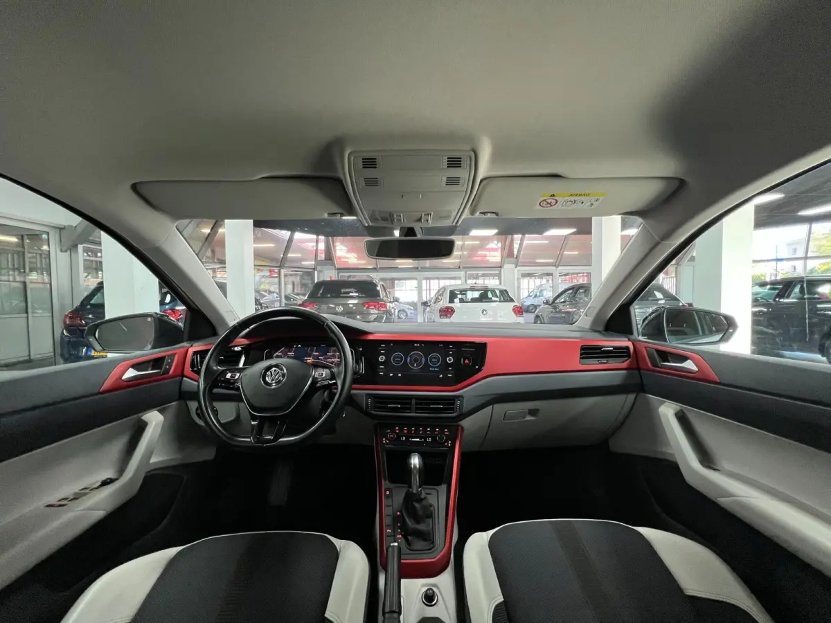 1.0 TSI R-Line |Virtual |ACC |BEATS | 116PK|