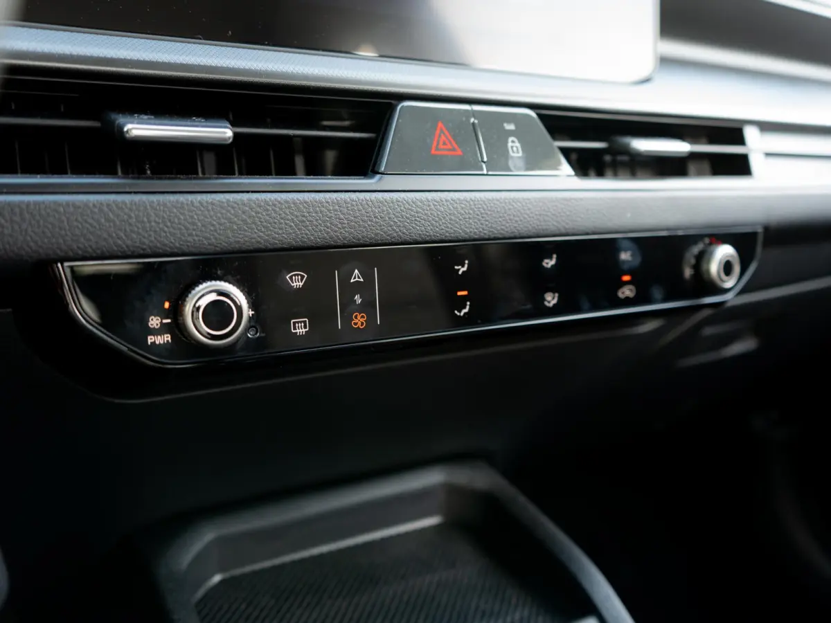 1.0 T-GDi MHEV DynamicLine