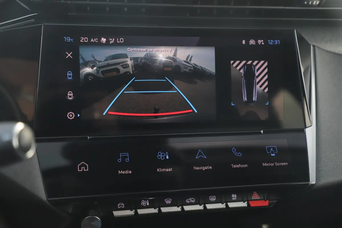1.2 PureTech Allure Pack Business Automaat 131PK Trekhaak LMV Navigatie Achteruitrijcamera Half Leder Carplay Android Adaptive Cruise