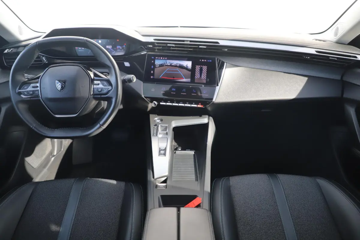 1.2 PureTech Allure Pack Business Automaat 131PK Trekhaak LMV Navigatie Achteruitrijcamera Half Leder Carplay Android Adaptive Cruise