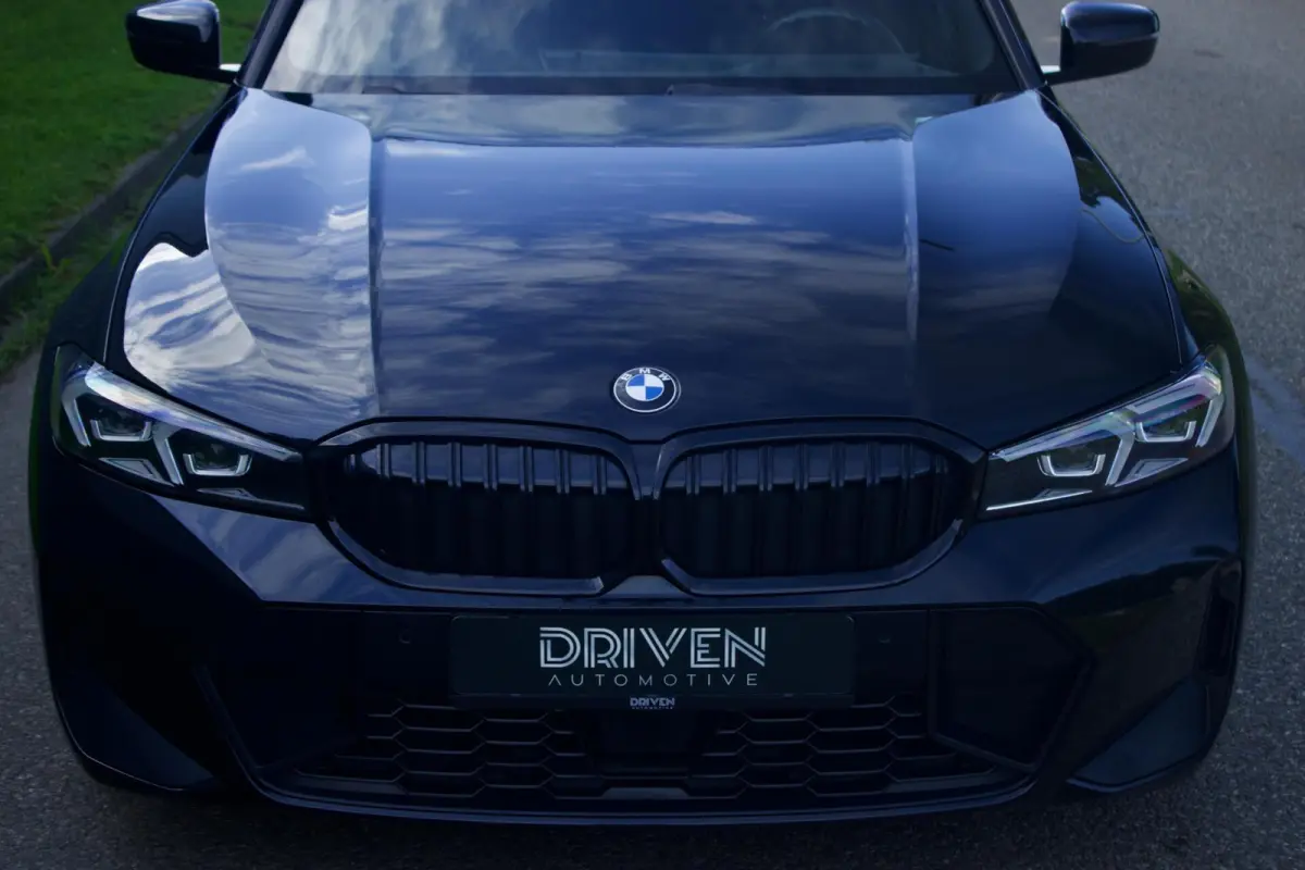 330i