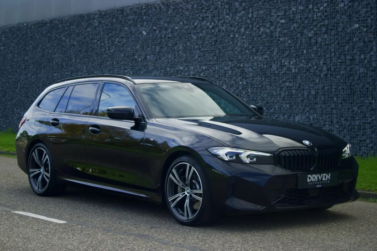 330i