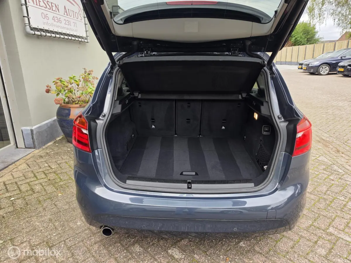 218i Executive Navi/Led/Trekhaak