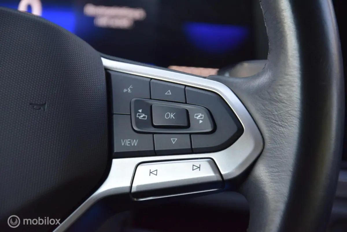 1.0 TSI Style Adaptive Cruise Apple Carplay Blind spot
