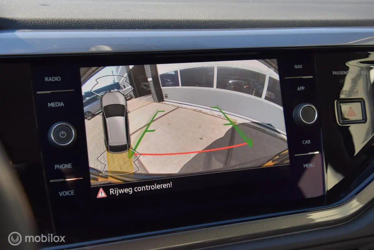 1.0 TSI Style Adaptive Cruise Apple Carplay Blind spot