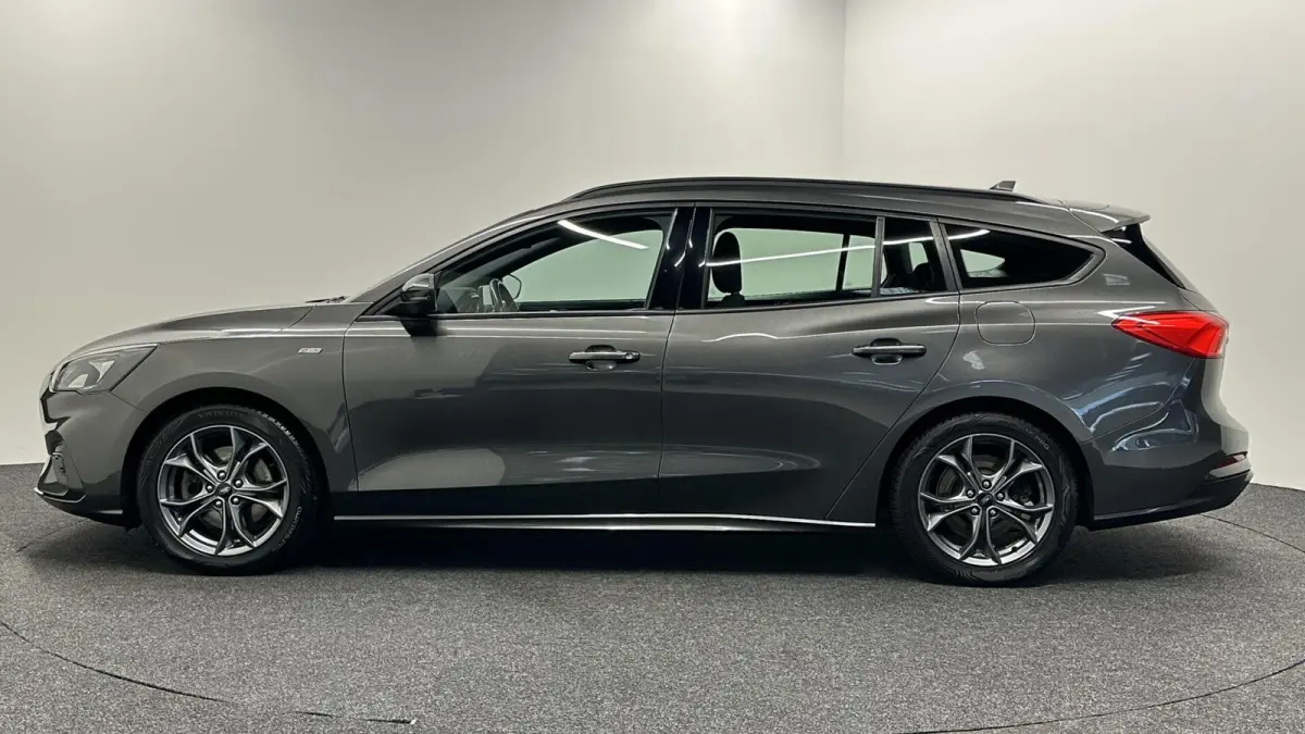 1.0 EcoBoost ST Line Business|Winterpack|Carplay|Navi|