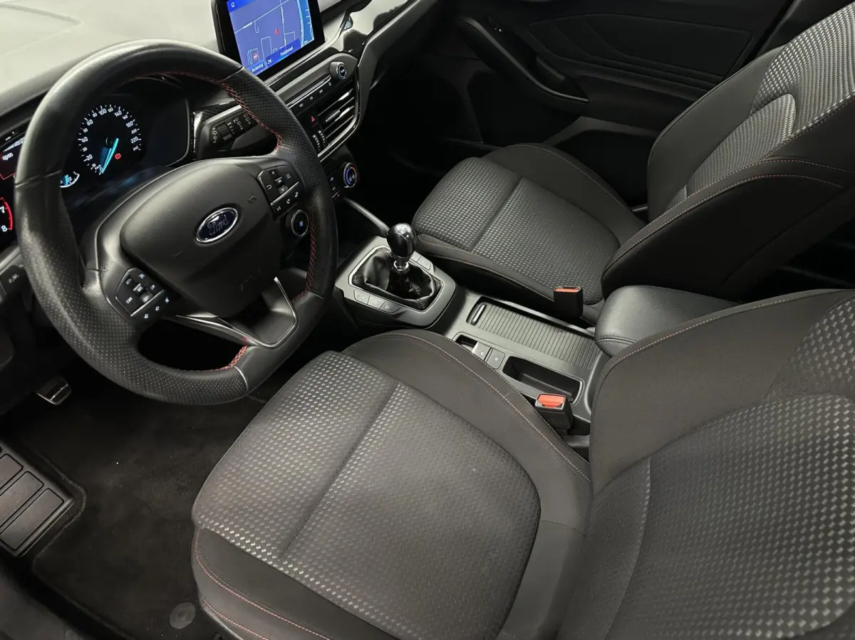 1.0 EcoBoost ST Line Business|Winterpack|Carplay|Navi|
