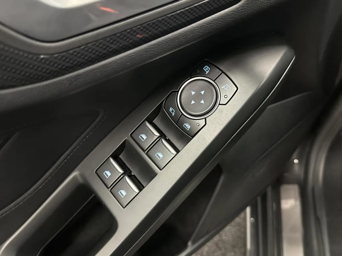 1.0 EcoBoost ST Line Business|Winterpack|Carplay|Navi|