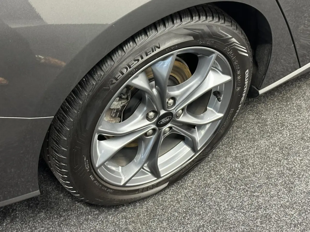 1.0 EcoBoost ST Line Business|Winterpack|Carplay|Navi|