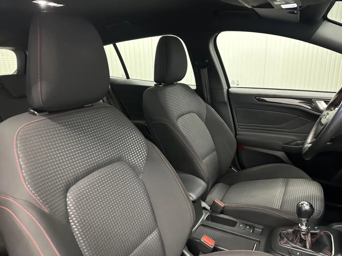 1.0 EcoBoost ST Line Business|Winterpack|Carplay|Navi|